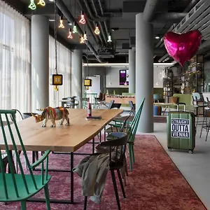 فندق Moxy East, فيينا