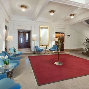 4* Szálloda Nh Belvedere