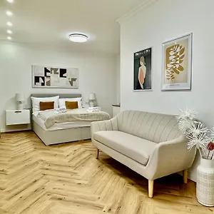 Apartment Mirabelle Homes