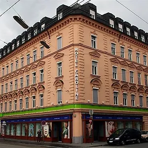 3* Szálloda Caroline