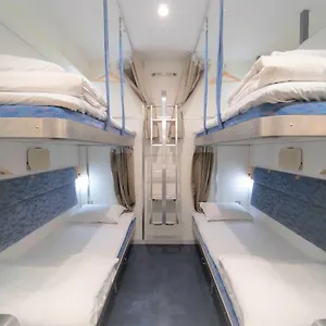 Train 北斗星 ホステル
